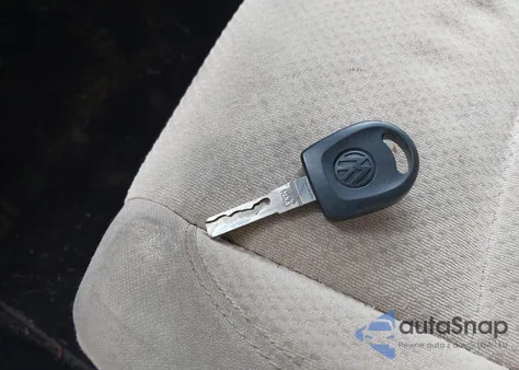 2006 Volkswagen Rabbit 4-Door from USA, damaged, VIN WVWCR71K16W184592